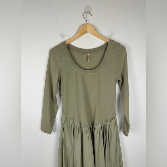 Free People Sage Green Beach Aelia Drop-Waist Midi Dress Flared Women’s Sz M - Picture 4 of 9